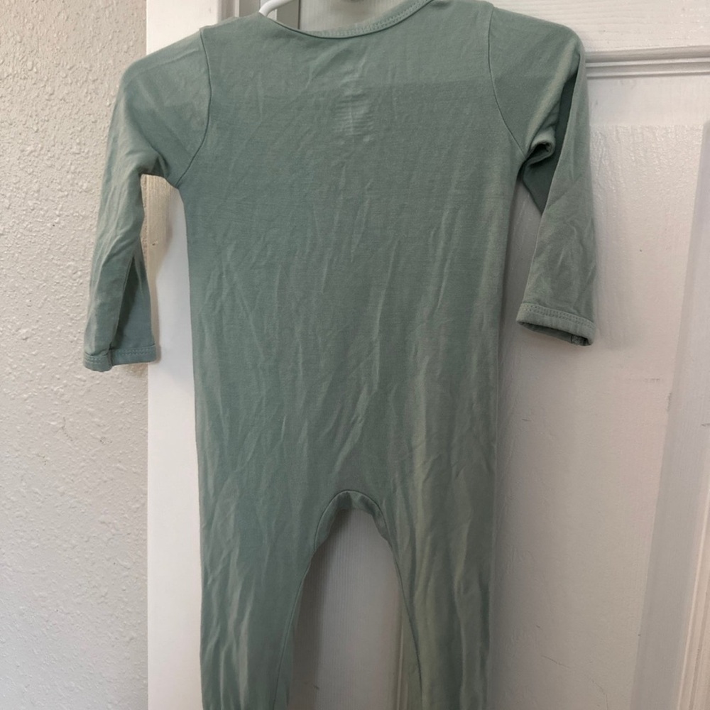 Kyte baby pajamas 9-12 months